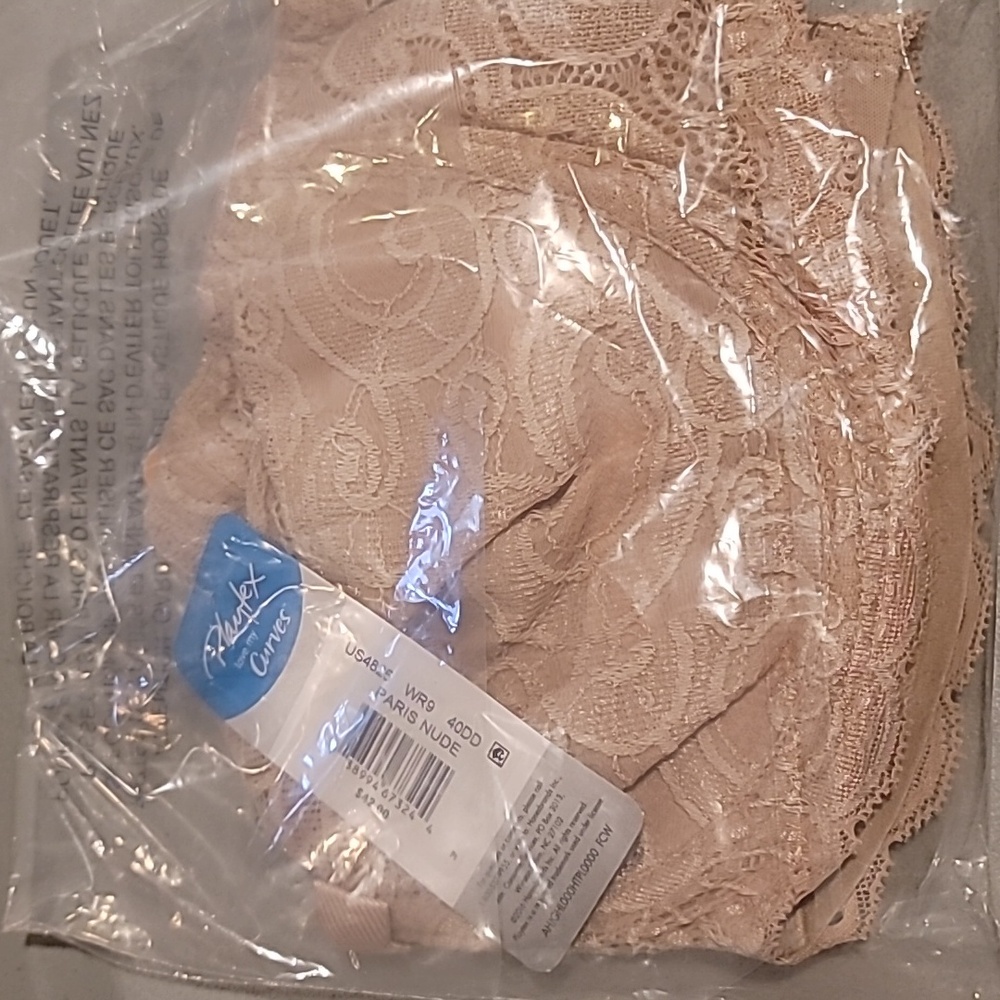 NEW Playtex Love my Curves Bra - size 40 DD beige